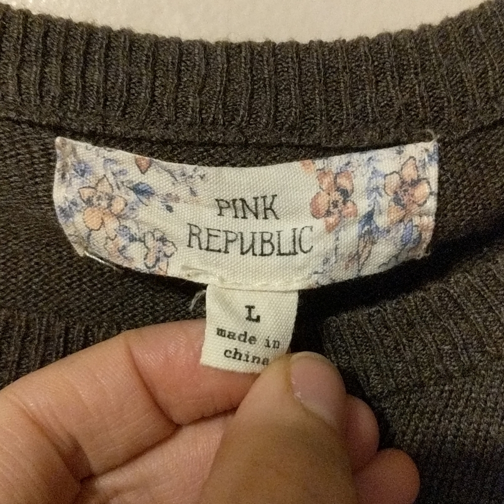 Shirt - Picture 3 of 3